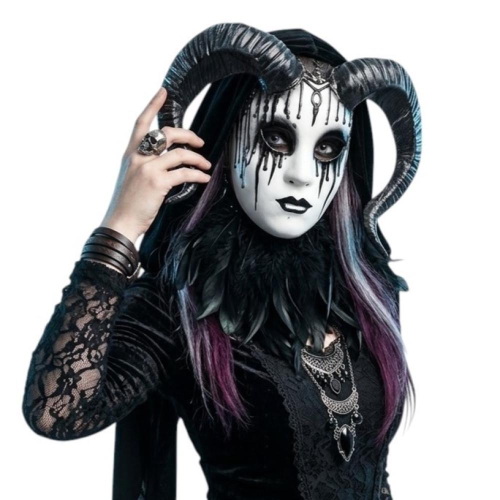 demon-queen-horned-mask