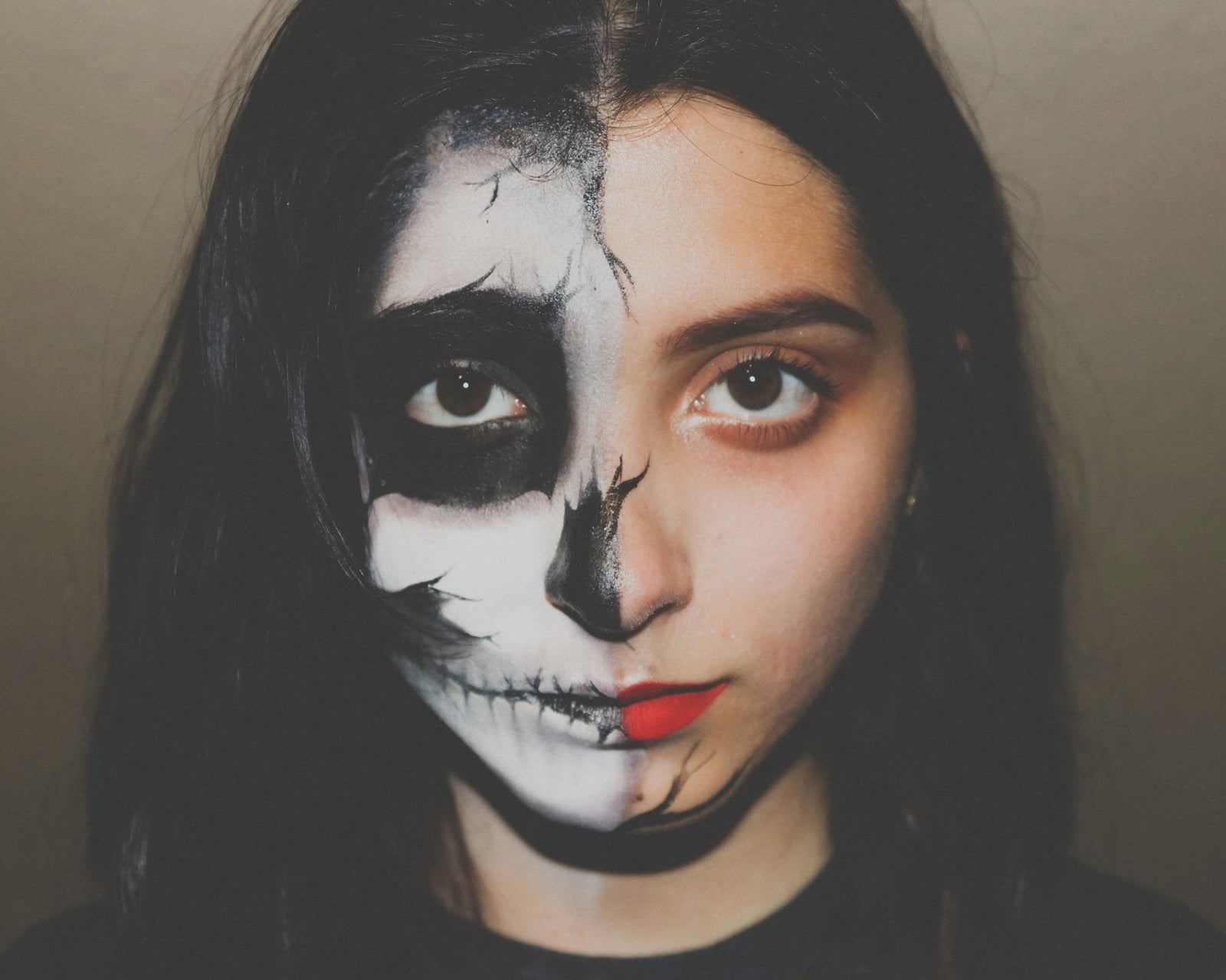 The 7 commandments of Halloween makeup : Be ready to Dazzle !