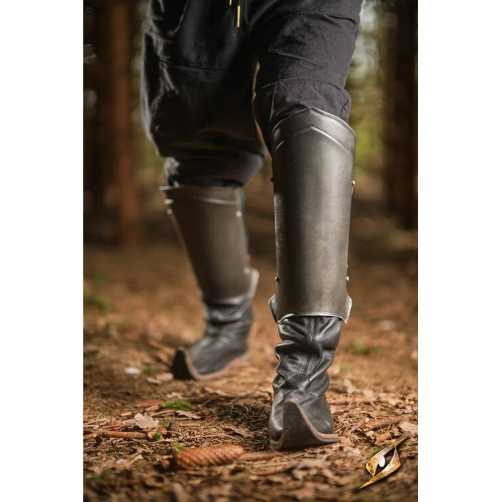 Scout Leg Guard - Epic Armoury