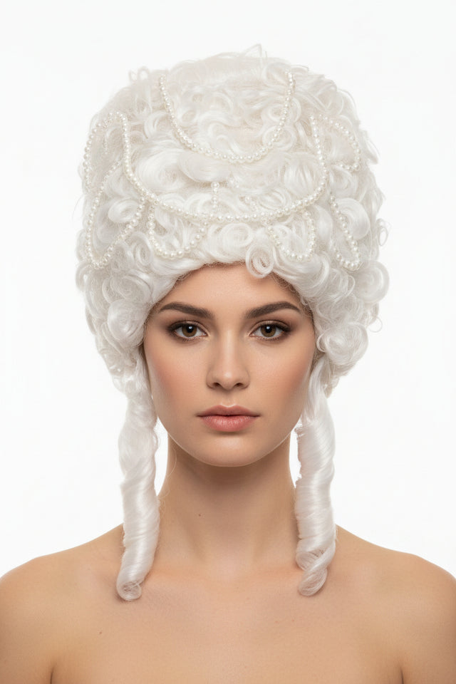 noble-woman-wig-with-pearls