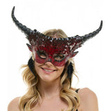 Plumes Voodoo Mask with Horns and earrings