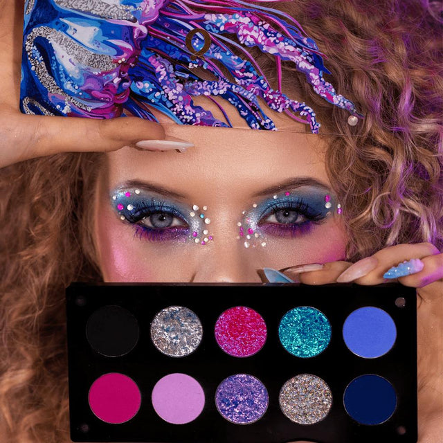 question-beauty-the-guardian-off-the-lagoon-palette