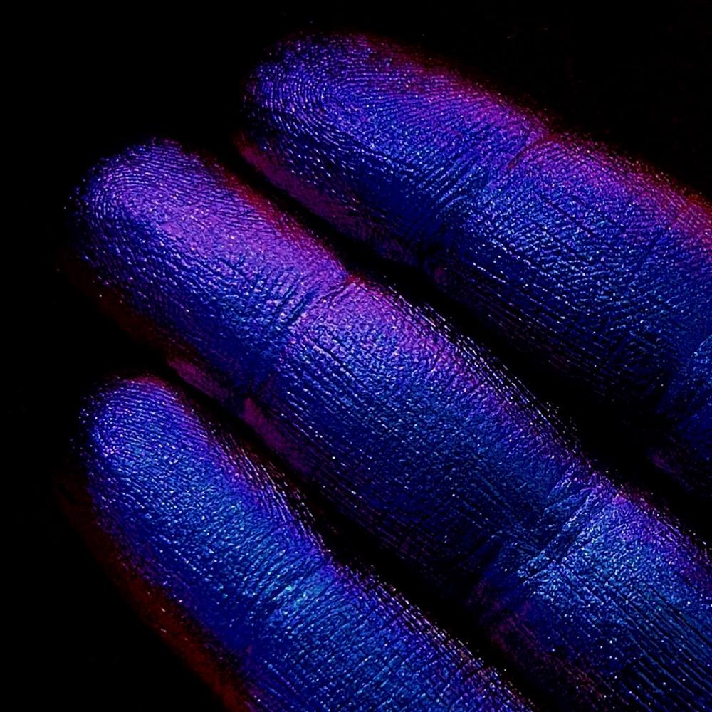 question-beauty-multichrome-eyeshadow-loose-pigment