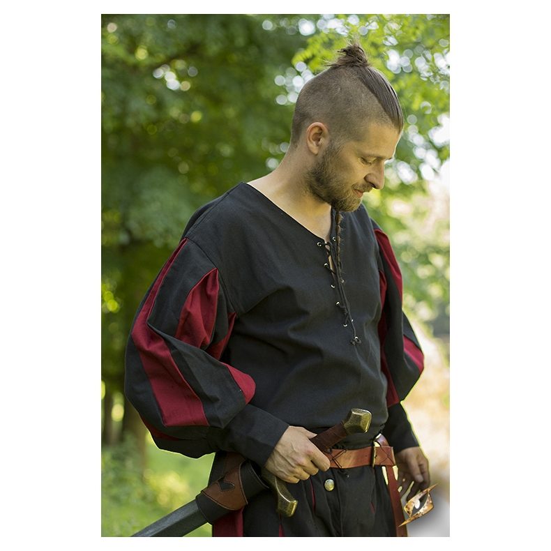 Landsknecht LARP Shirt landsknecht-shirt-black-and-red (1)