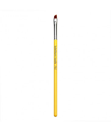 Studio 762 Small Angle Brush